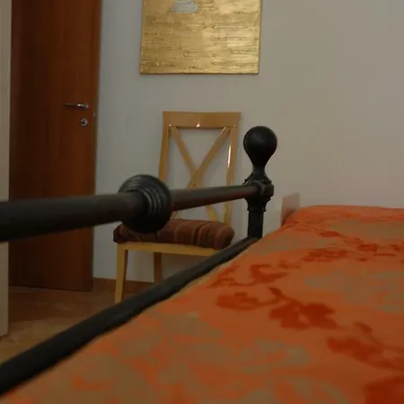Marron Bono Apartment Castel del Piano (Tuscany)